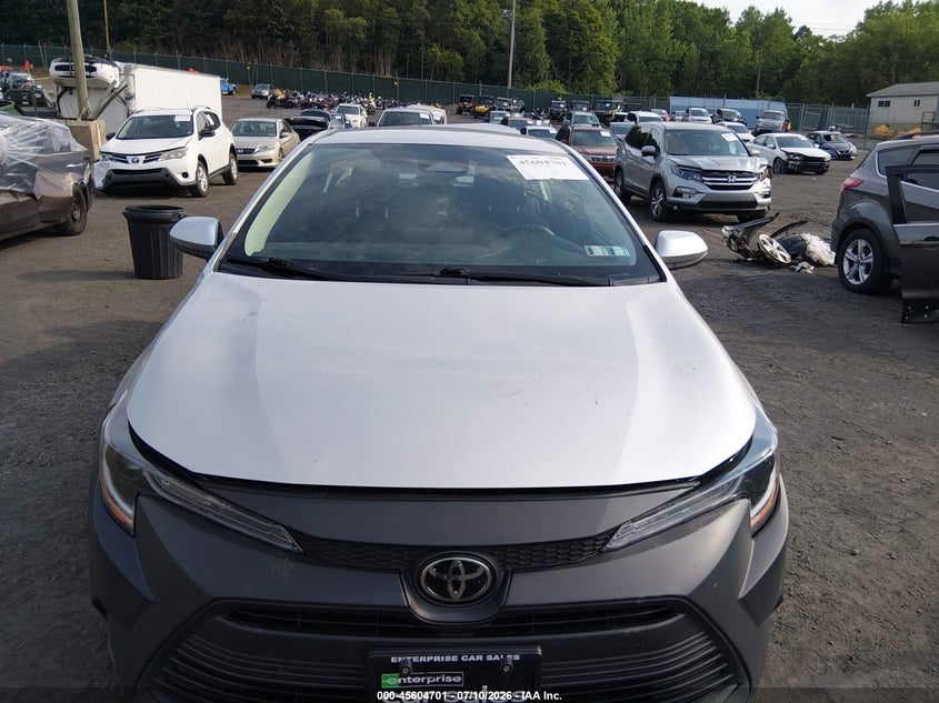 TOYOTA COROLLA - zdjęcie 12