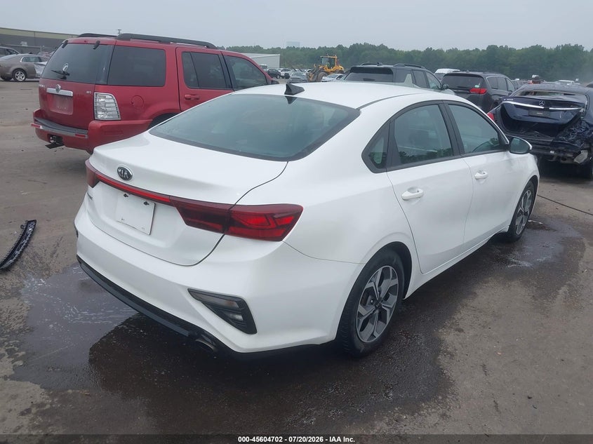2021 KIA FORTE auction photo 4
