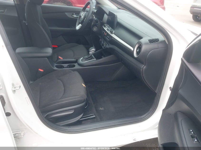 2021 KIA FORTE auction photo 5