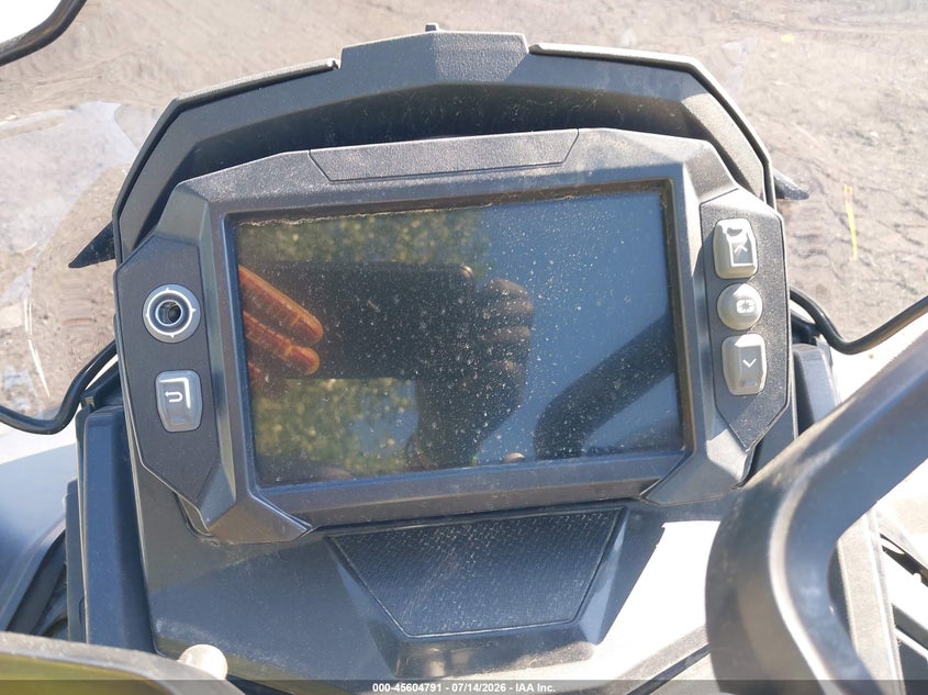 2023 POLARIS 650 INDY VR1 auction photo 7