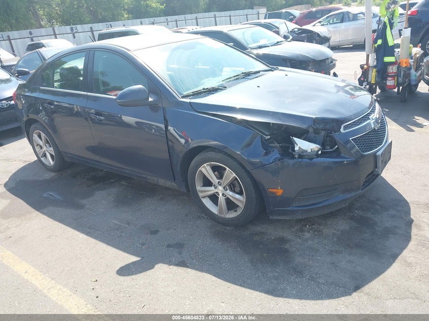 2014 CHEVROLET CRUZE auction photo 1