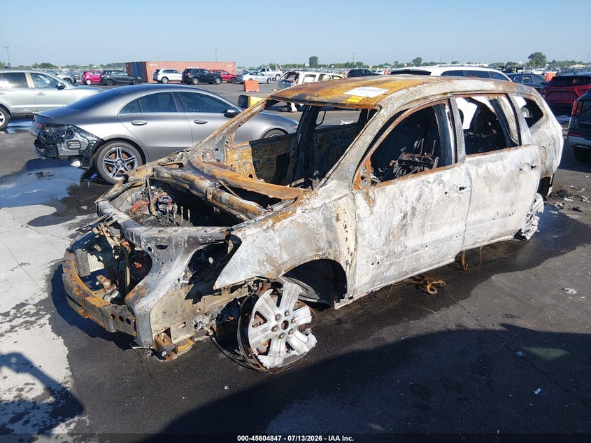 2016 Chevrolet Traverse, Повністю згоріле, IAAI, VIN 1GNKVHKD0GJ240279 — фото 2
