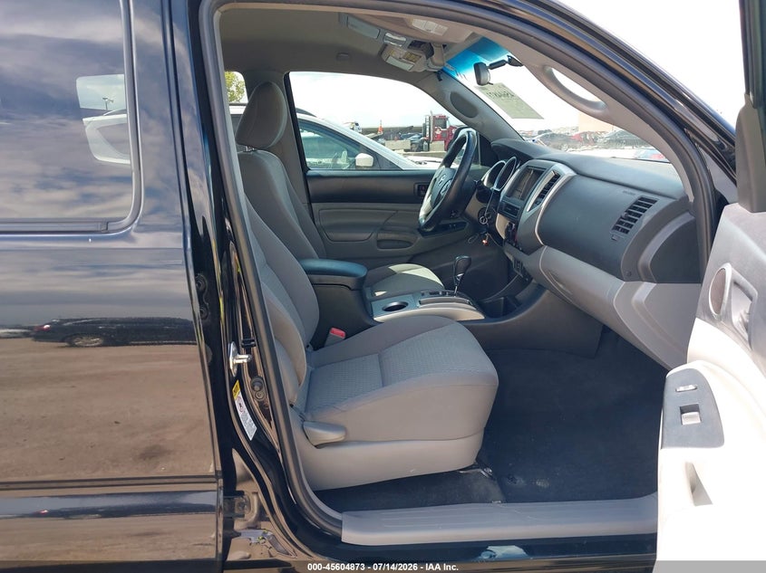 2015 TOYOTA TACOMA auction photo 5