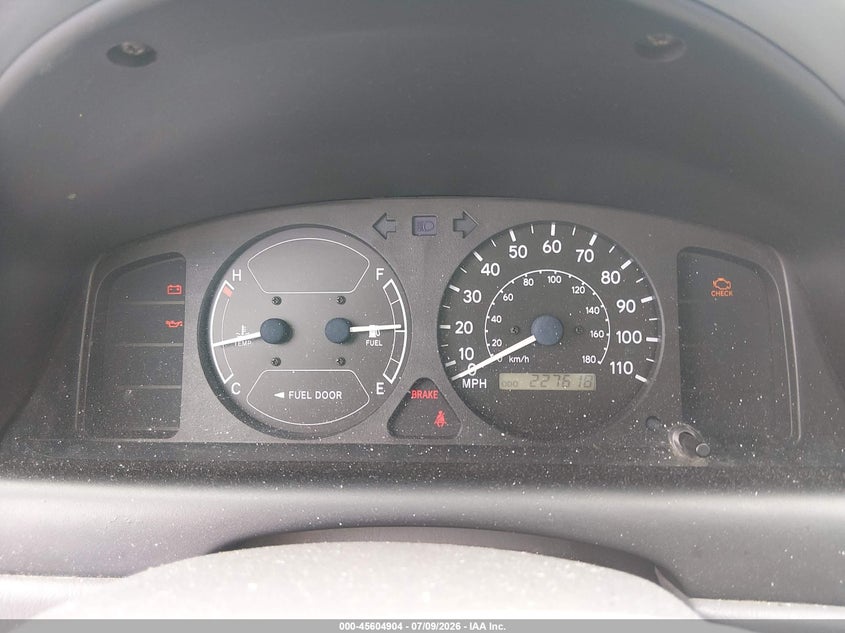 2001 TOYOTA COROLLA auction photo 7