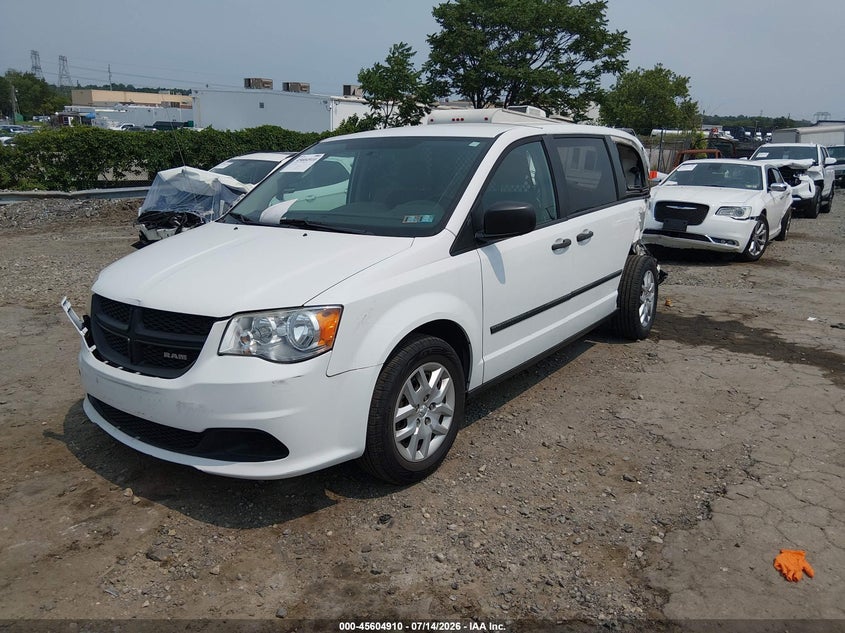 2C4JRGAG6FR679608 2015 Ram Cargo Tradesman photo 1