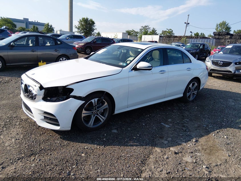 2018 Mercedes-Benz E 300 4matic WDDZF4KB5JA381776 photo 1