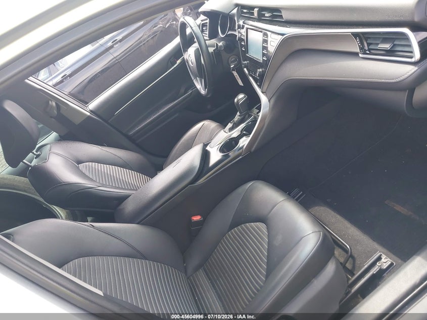 2018 TOYOTA CAMRY auction photo 5
