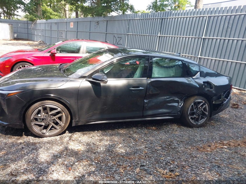 2026 Kia K4 Gt-Line VIN: 3KPFW4DE6TE358236 Lot: 45605000
