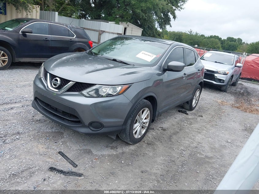 JN1BJ1CP7JW103874 2018 Nissan Rogue Sport S photo 1