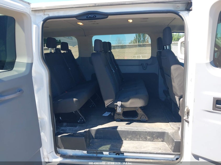 2019 FORD TRANSIT-150 auction photo 8