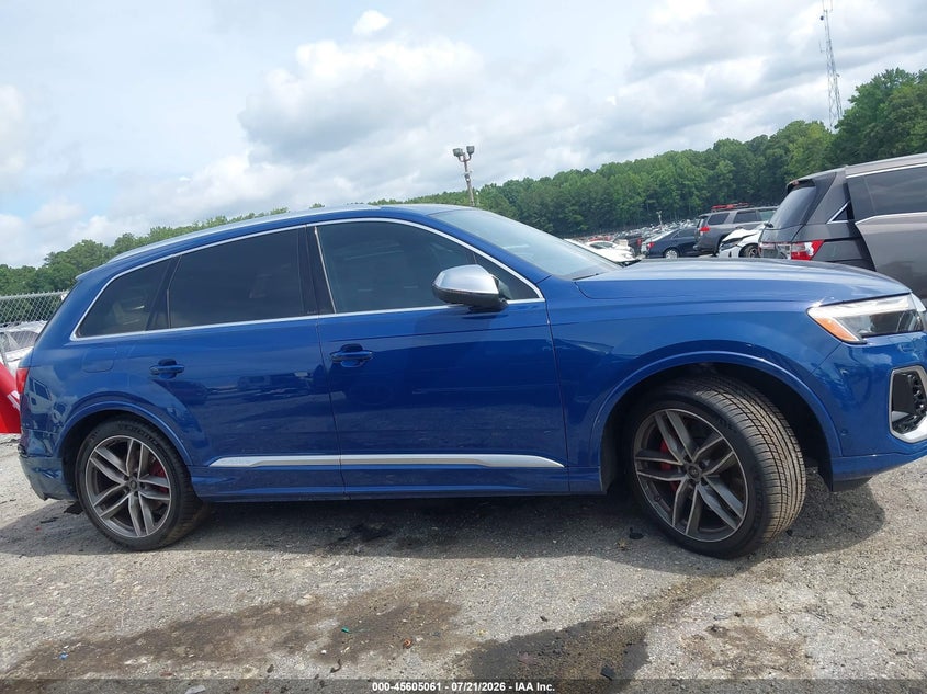 AUDI SQ7 - zdjęcie 14