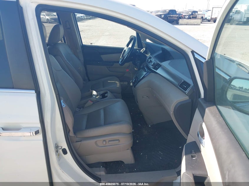 2016 HONDA ODYSSEY auction photo 5
