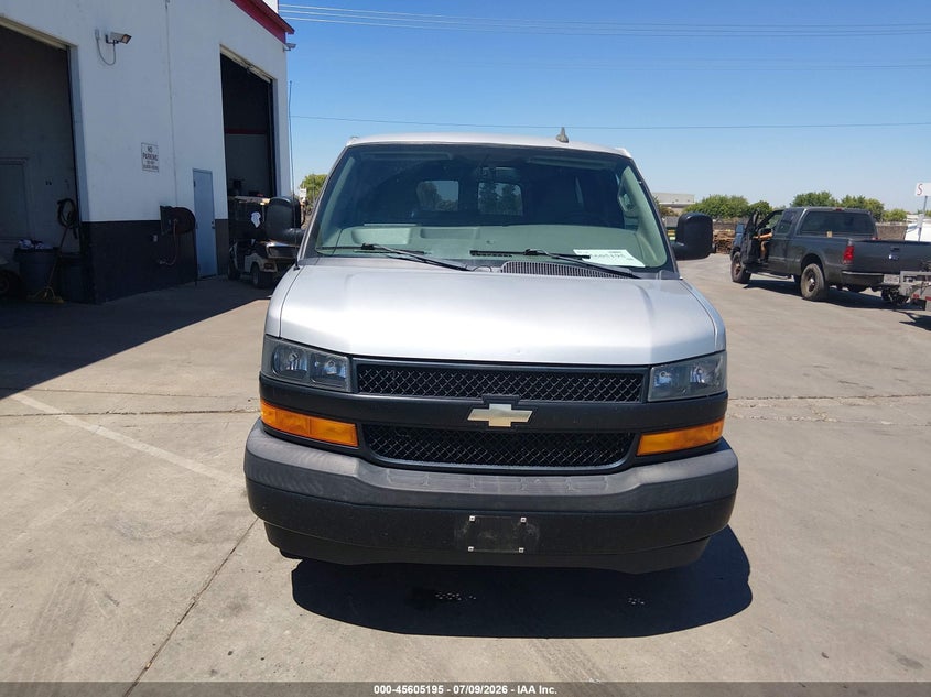 2018 CHEVROLET EXPRESS 3500 auction photo 6
