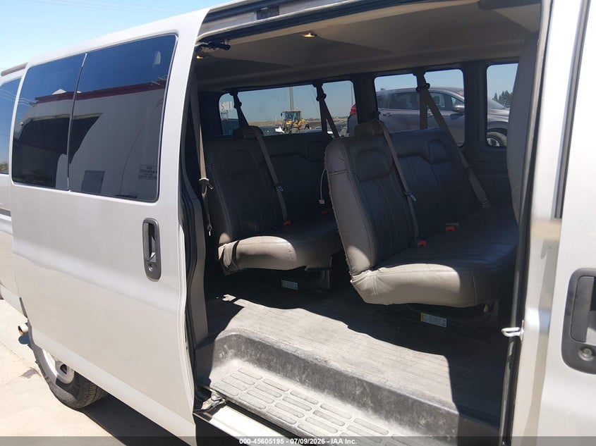 2018 CHEVROLET EXPRESS 3500 auction photo 8