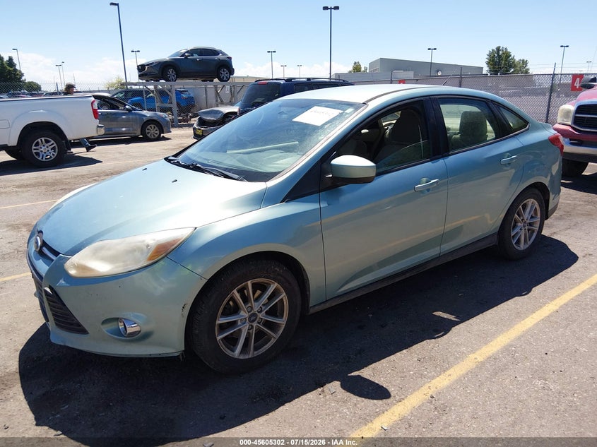 1FAHP3F27CL394162 2012 Ford Focus Se photo 1
