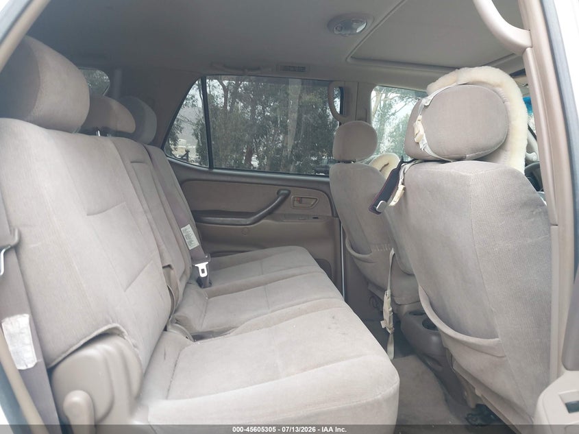 2004 Toyota Sequoia Sr5 V8 VIN: 5TDZT34A34S215023 Lot: 45605305