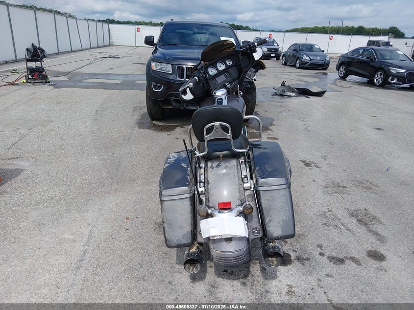 2014 Harley-Davidson Flhx Street Glide VIN: 1HD1KBM12EB703820 Lot: 45605337