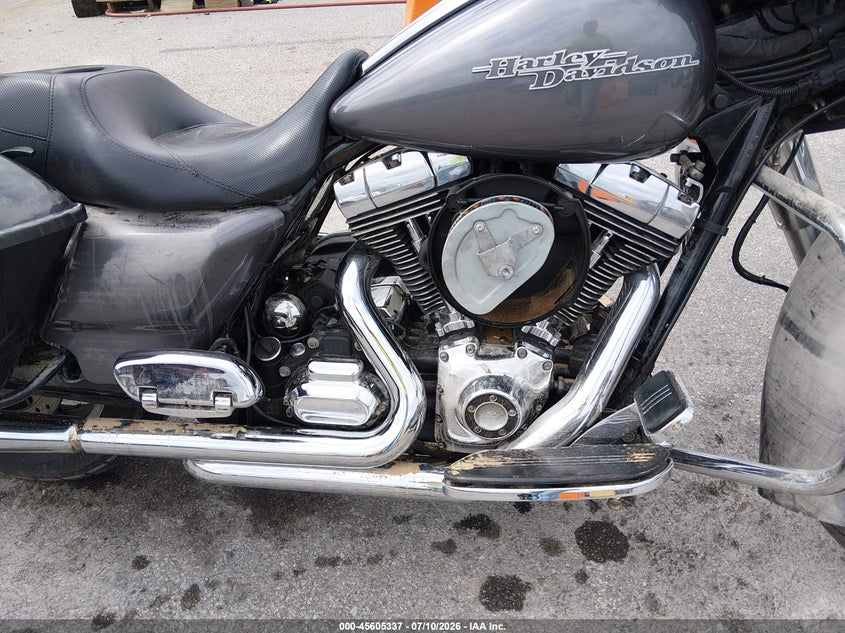 2014 Harley-Davidson Flhx Street Glide VIN: 1HD1KBM12EB703820 Lot: 45605337