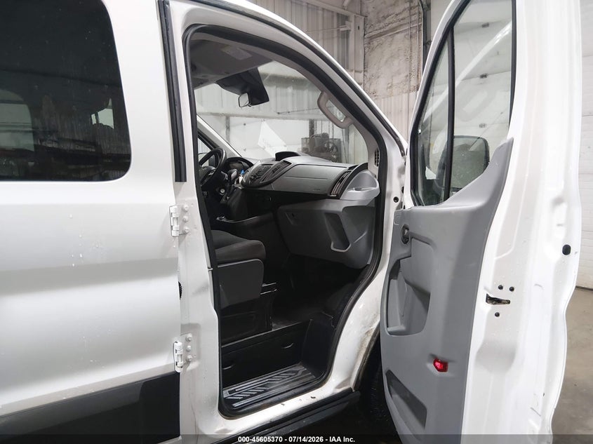2018 FORD TRANSIT-150 auction photo 5