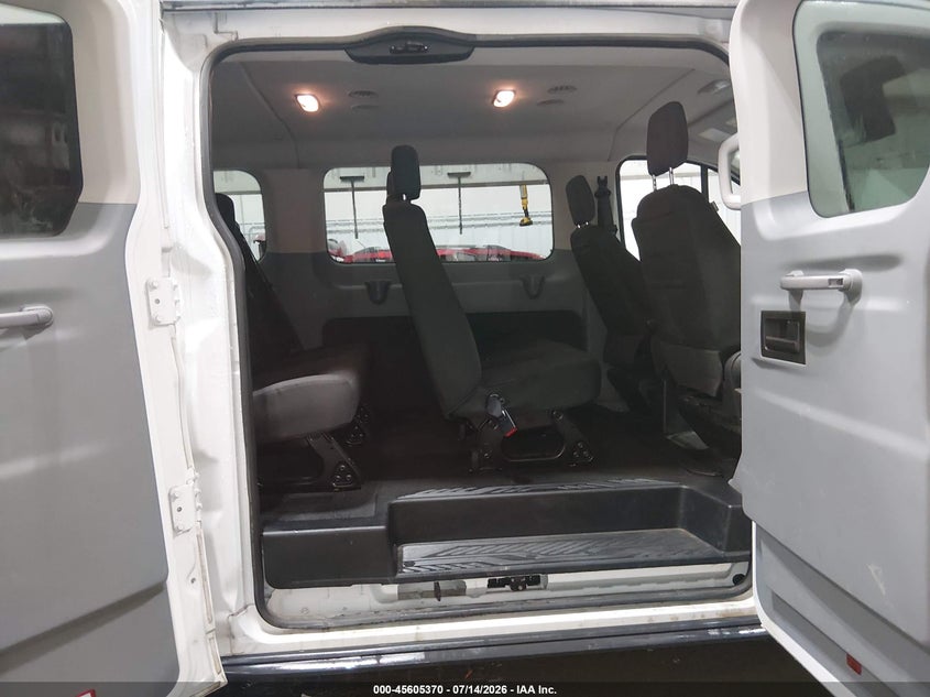 2018 FORD TRANSIT-150 auction photo 8