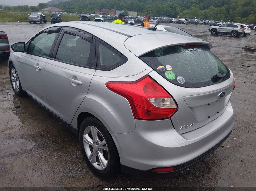 Vin: 1fahp3k23cl214651, lot: 46103857, ford focus se 20123