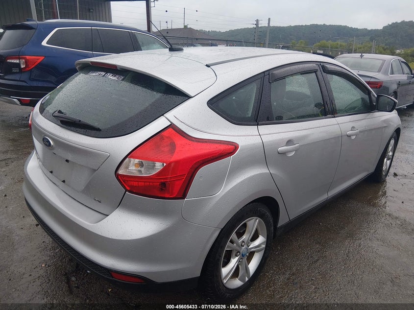 Vin: 1fahp3k23cl214651, lot: 46103857, ford focus se 20124
