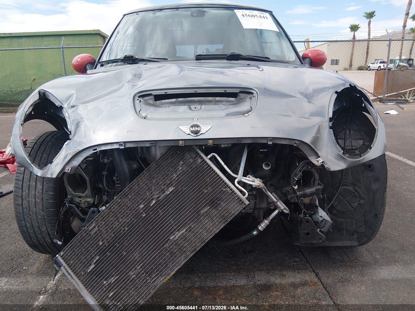 2007 Mini Cooper S VIN: WMWMF73547TT82412 Lot: 45605441