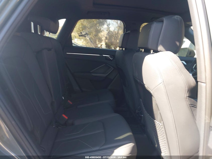 2025 Audi Q3 Premium 45 Tfsi S Line Quattro Tiptronic VIN: WA1DECF3XS1015506 Lot: 45605450