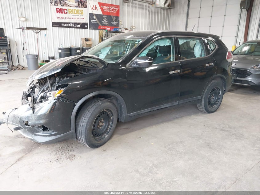 2015 NISSAN ROGUE auction photo 2
