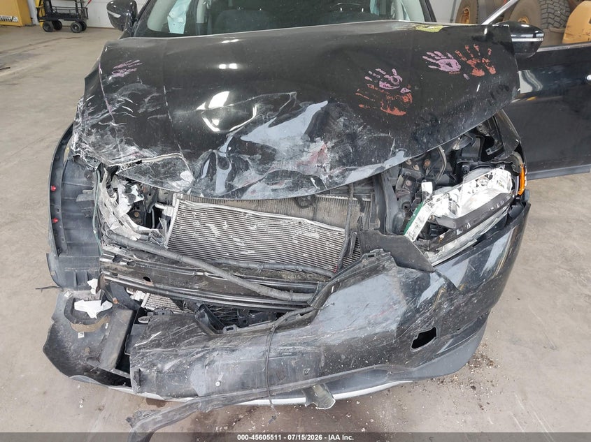 2015 NISSAN ROGUE auction photo 6