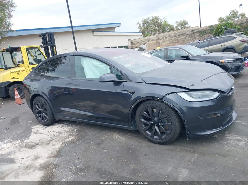 2025 Tesla Model X Long Range VIN: 7SAXCDE52SF470927 Lot: 45605609
