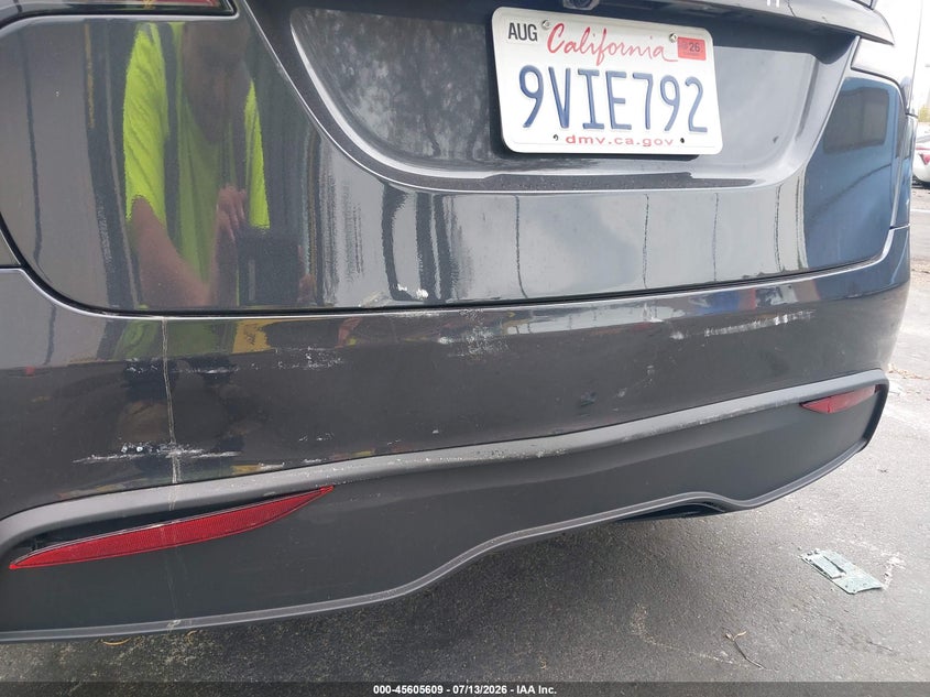 2025 Tesla Model X Long Range VIN: 7SAXCDE52SF470927 Lot: 45605609