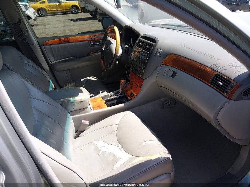 2001 LEXUS LS 430 auction photo 5