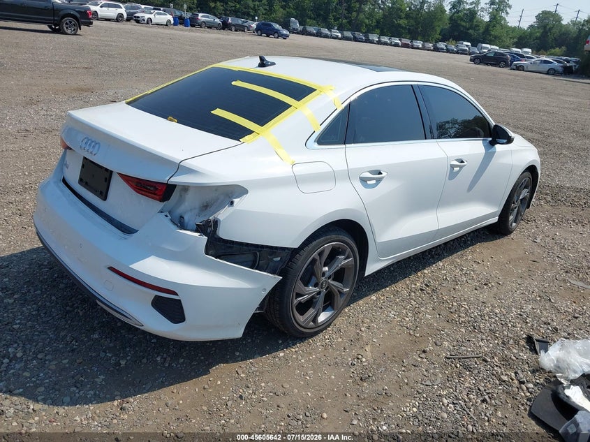 Vin: wauaudgy3na012170, lot: 46104065, audi a3 premium 40 tfsi front-wheel drive s tronic 20224