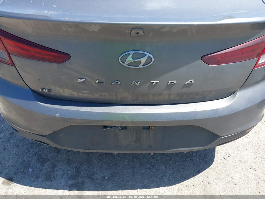2019 HYUNDAI ELANTRA auction photo 6