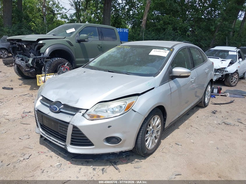 2013 Ford Focus, Front End, IAAI, VIN 1FADP3F27DL283675 — photo 2
