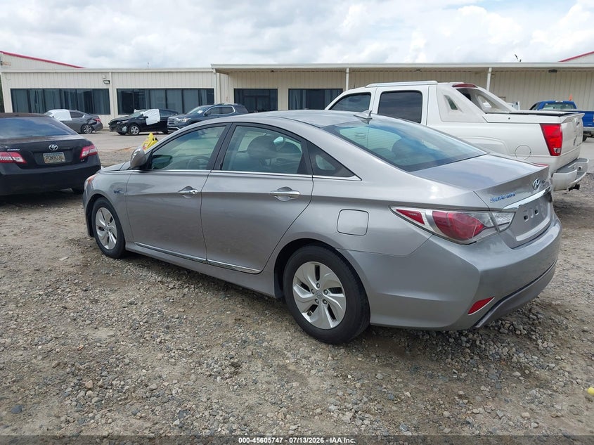 2013 HYUNDAI SONATA HYBRID auction photo 3