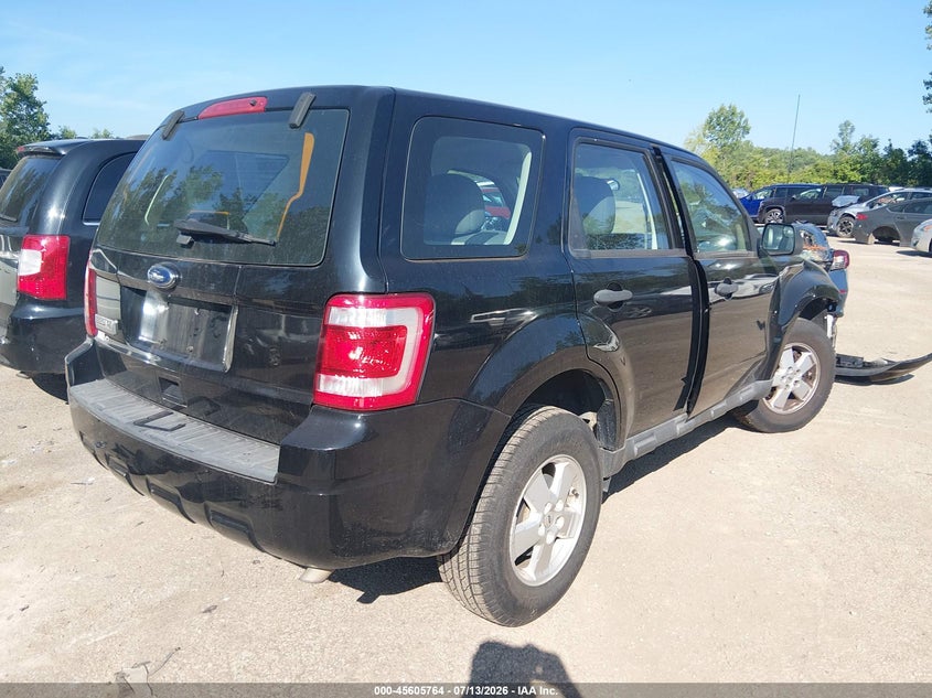 2010 FORD ESCAPE auction photo 4
