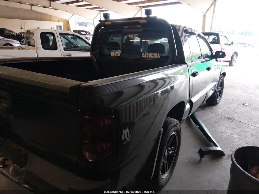 2008 DODGE DAKOTA auction photo 4