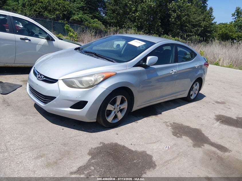2013 Hyundai Elantra, Невідомо, IAAI, VIN 5NPDH4AE2DH267841 — фото 2