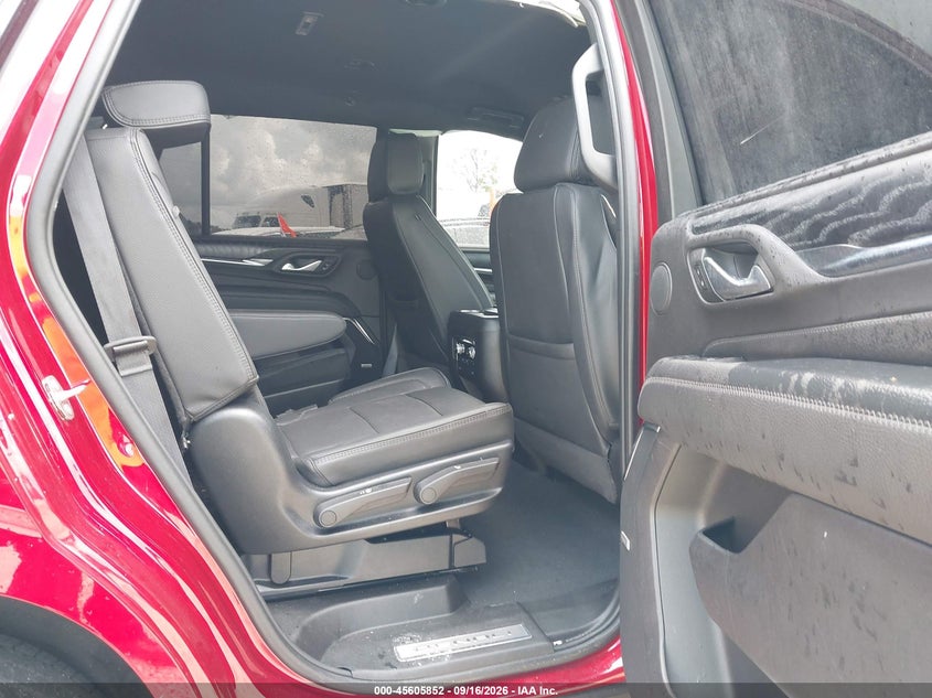 2024 GMC YUKON auction photo 8
