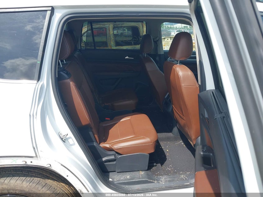 2022 Volkswagen Atlas 2.0T Se W/Technology VIN: 1V2HP2CA4NC560624 Lot: 45605860