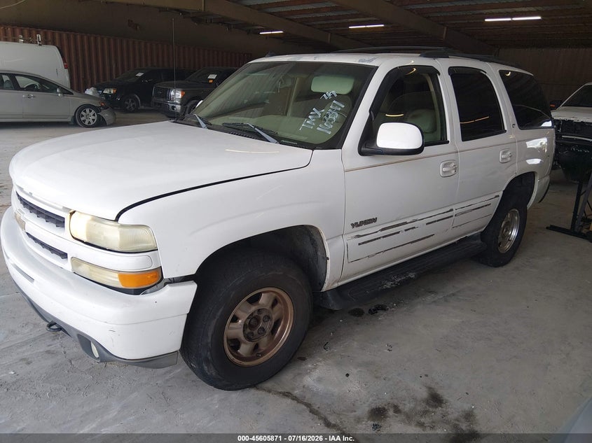 2003 GMC YUKON auction photo 2