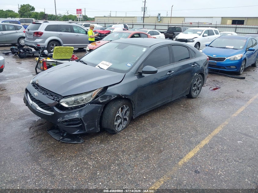 2020 Kia Forte, Front End, IAAI, VIN 3KPF24AD0LE151641 — photo 2