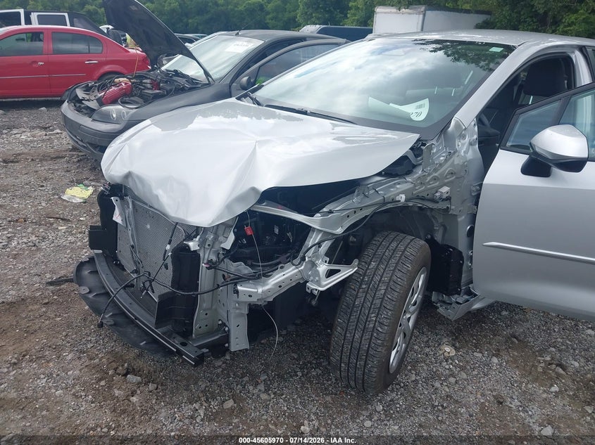 2026 TOYOTA COROLLA auction photo 6