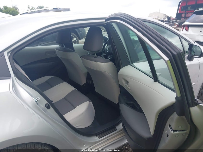 2026 TOYOTA COROLLA auction photo 8