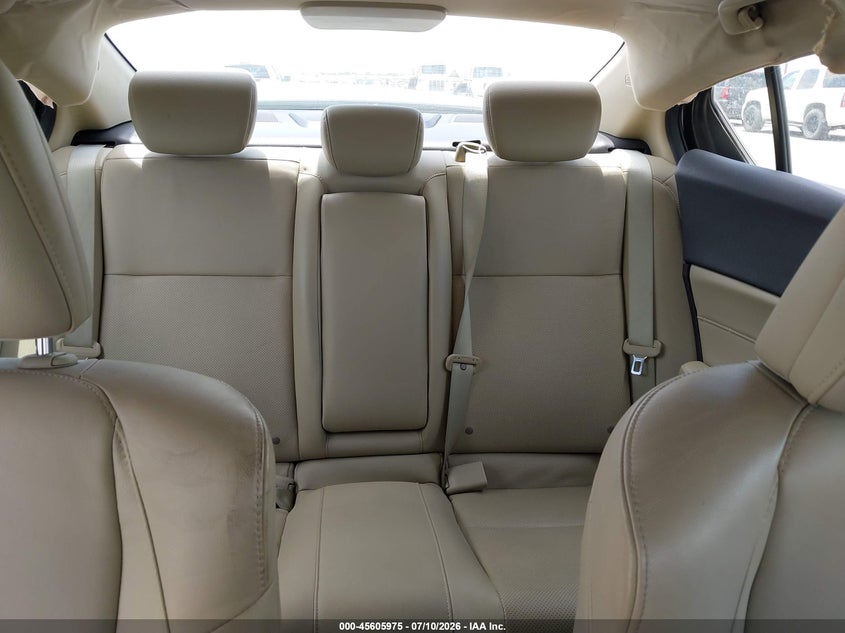 2016 ACURA ILX auction photo 8