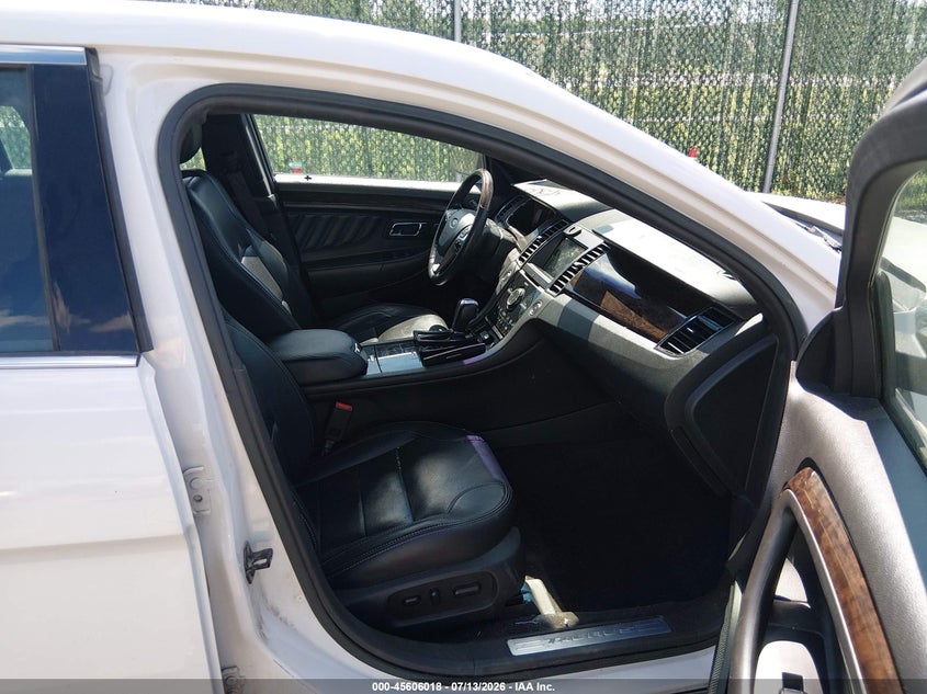 2017 FORD TAURUS auction photo 5