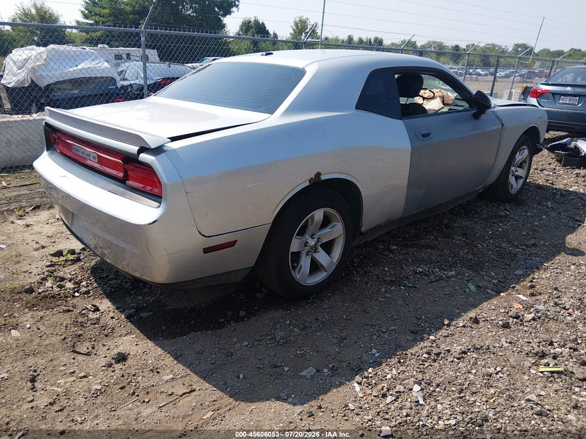 2010 DODGE CHALLENGER auction photo 4