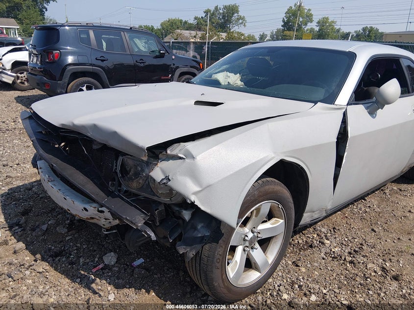 2010 DODGE CHALLENGER auction photo 6